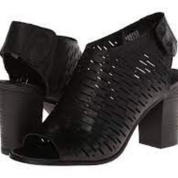 Steve Madden Leala Open Toe Bootie Black Size 7.5 - Picture 1 of 11